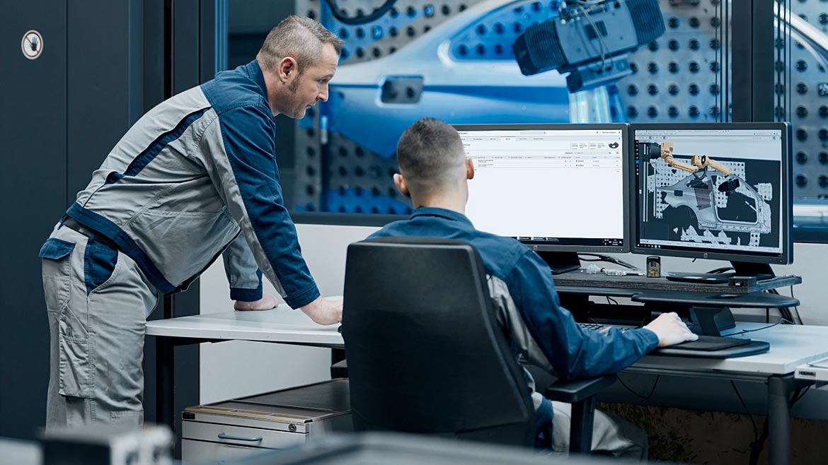 Collaboartion: Connecting metrologists, operators, and production workers within the same plant or around the world.